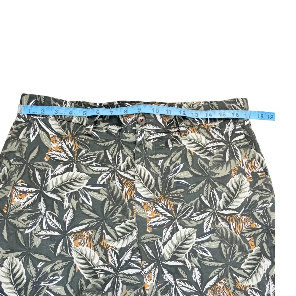 Banana Republic Aiden Shorts Mens 34 Green Tiger Tropical Palm‎ Leaf Print Slim